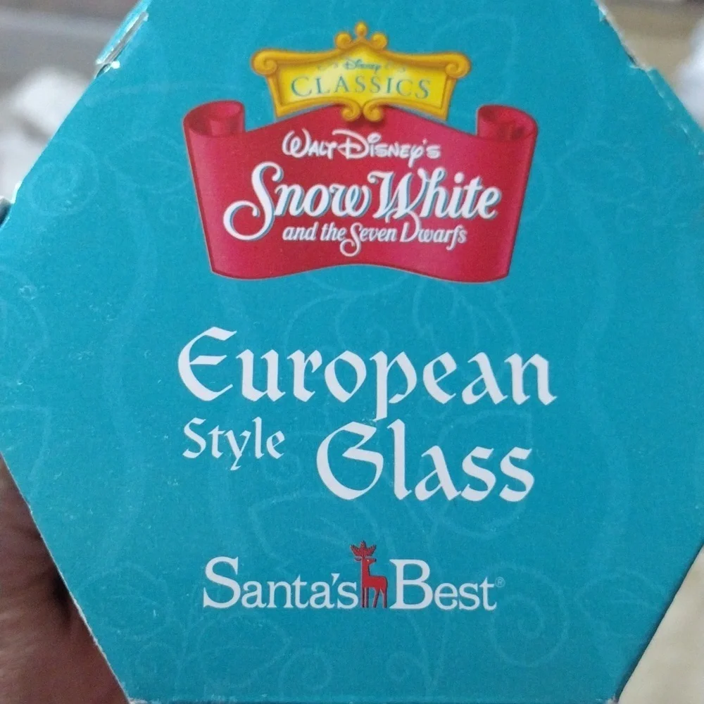 Vintage 2000 Santa's Best Disney's‎ Snow White European Style Glass Ornament
